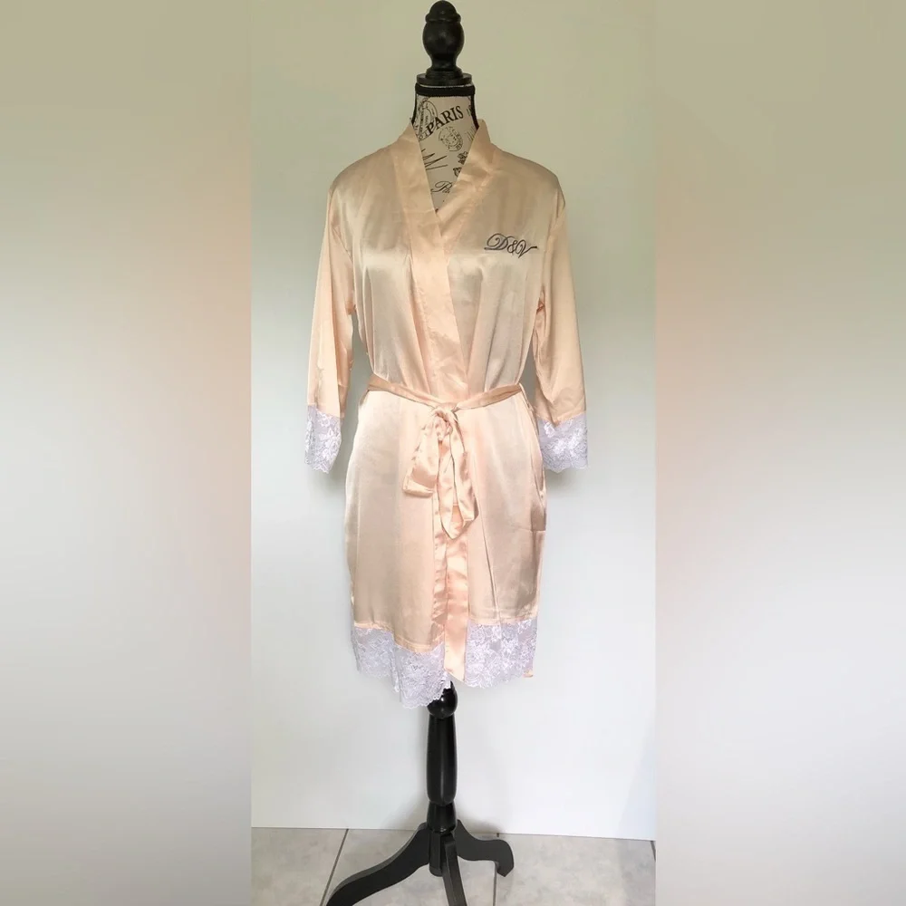 SS Weddings Robe - Picture 1 of 8
